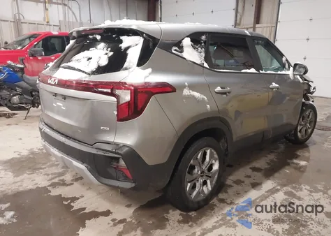 2024 Kia Seltos Lx z USA, uszkodzony, nr VIN KNDEPCAA9R7517019